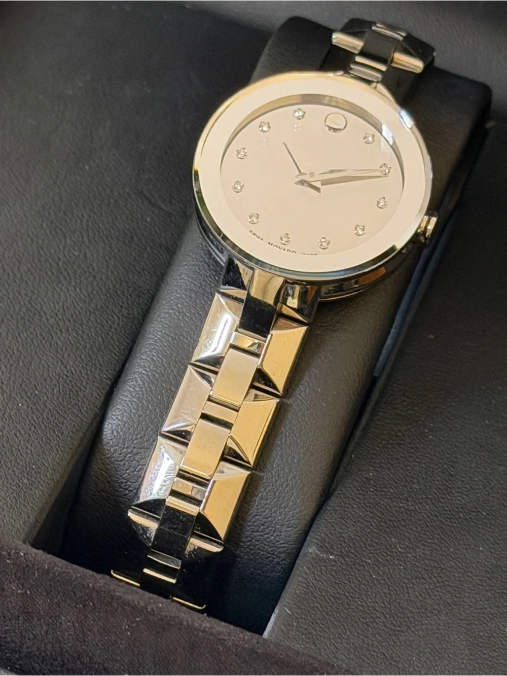 Movado Museum Women’s Watch | Silver Tone | Diamond Accent | Sapphire Crystal